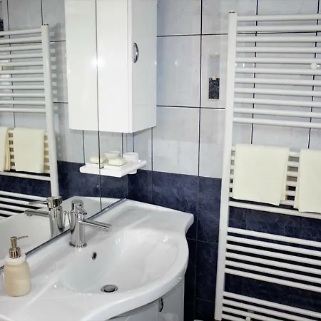 Apartment Rock & Sun